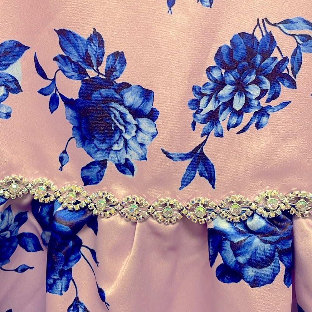 Girls party dress - Picture 2 of 5